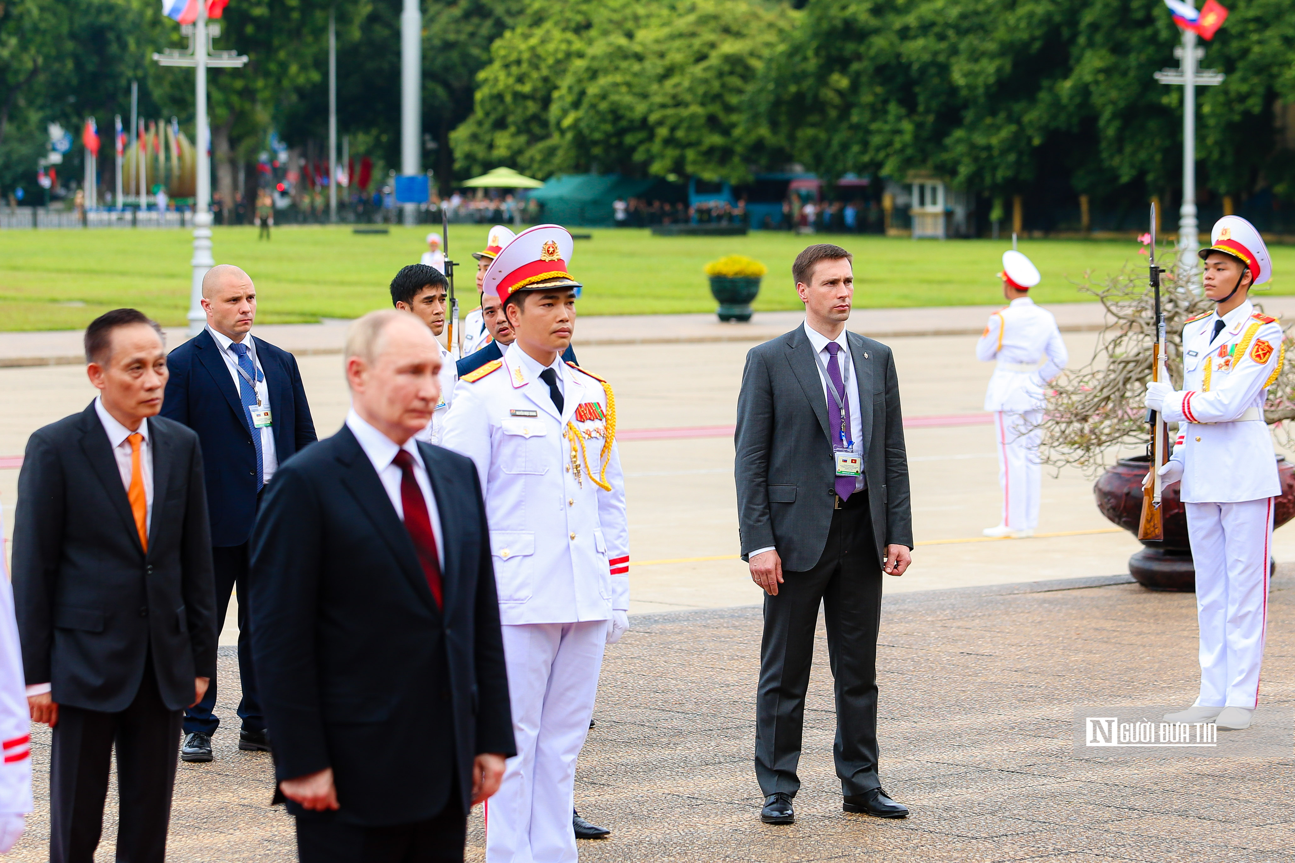 Tiêu điểm - Ngắm siêu xe chở Tổng thống Nga Putin tại Hà Nội (Hình 13).