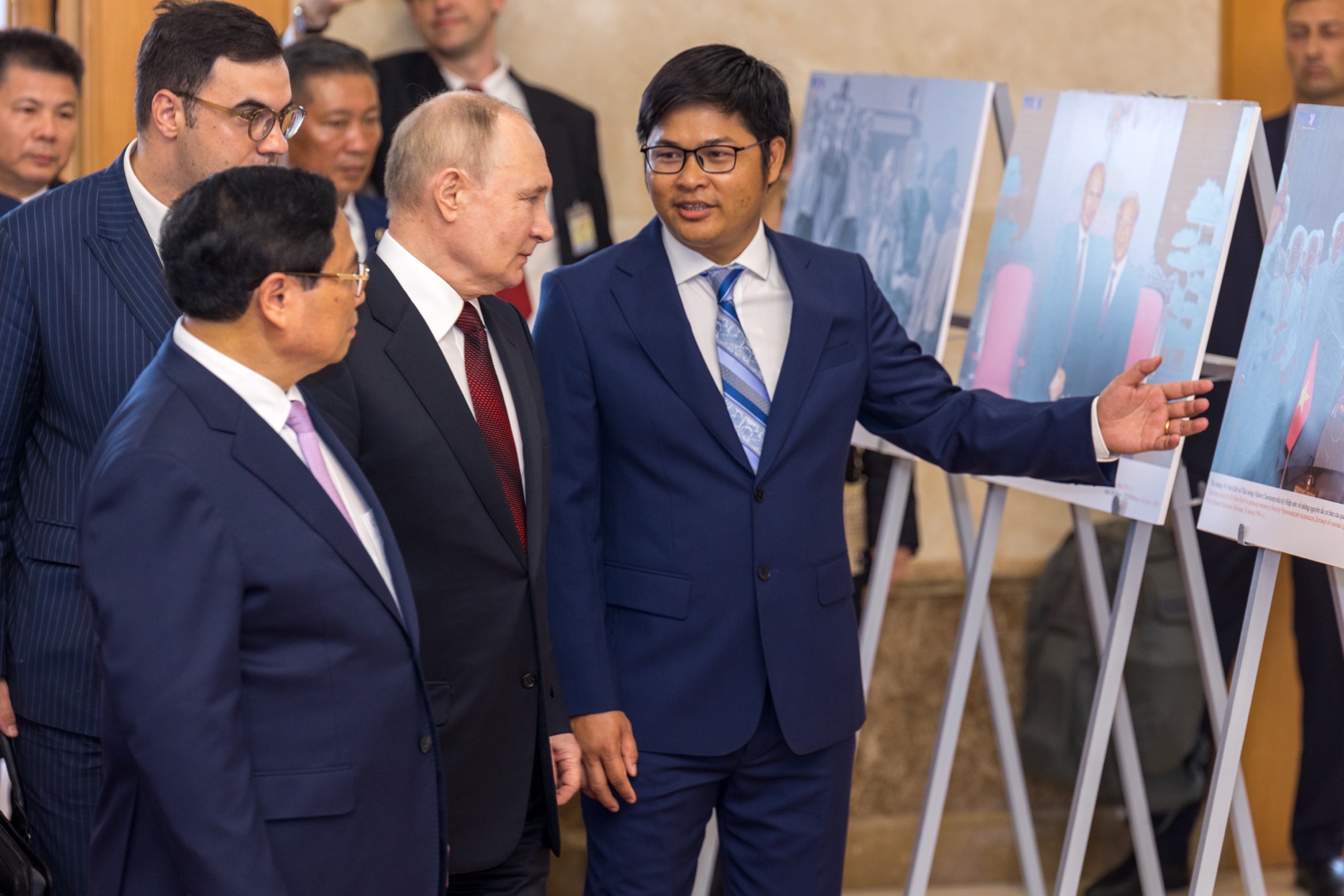 Tiêu điểm - Thủ tướng Phạm Minh Chính hội kiến Tổng thống Nga Vladimir Putin (Hình 3).