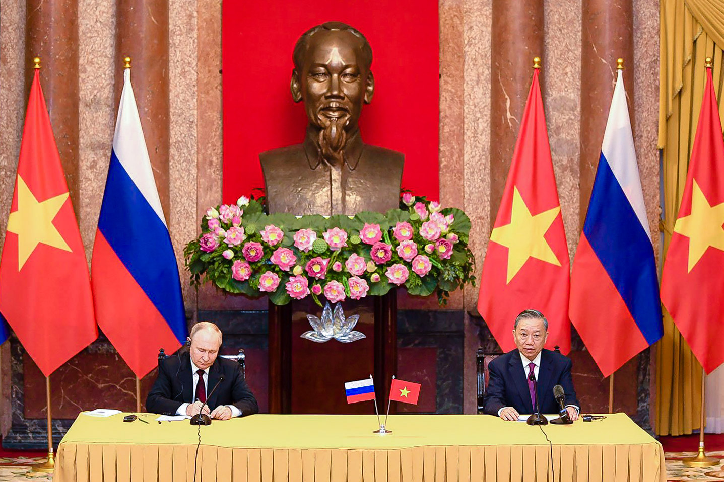 Tiêu điểm - Chủ tịch nước Tô Lâm hội đàm với Tổng thống Putin (Hình 9).