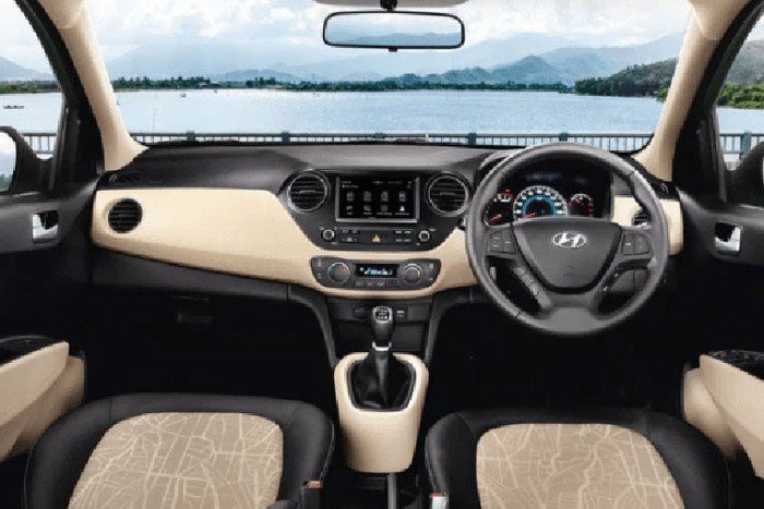 Sau vô lăng - Hyundai Santro giá 117 triệu đồng: Vua xe nhỏ giá rẻ (Hình 3).