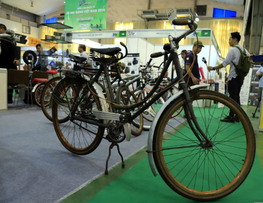 Th&uacute; chơi xe - H&agrave; Nội: Cho&aacute;ng với xe đạp thời '&ocirc;ng b&agrave; anh' trị gi&aacute; h&agrave;ng trăm triệu đồng (H&igrave;nh 11).