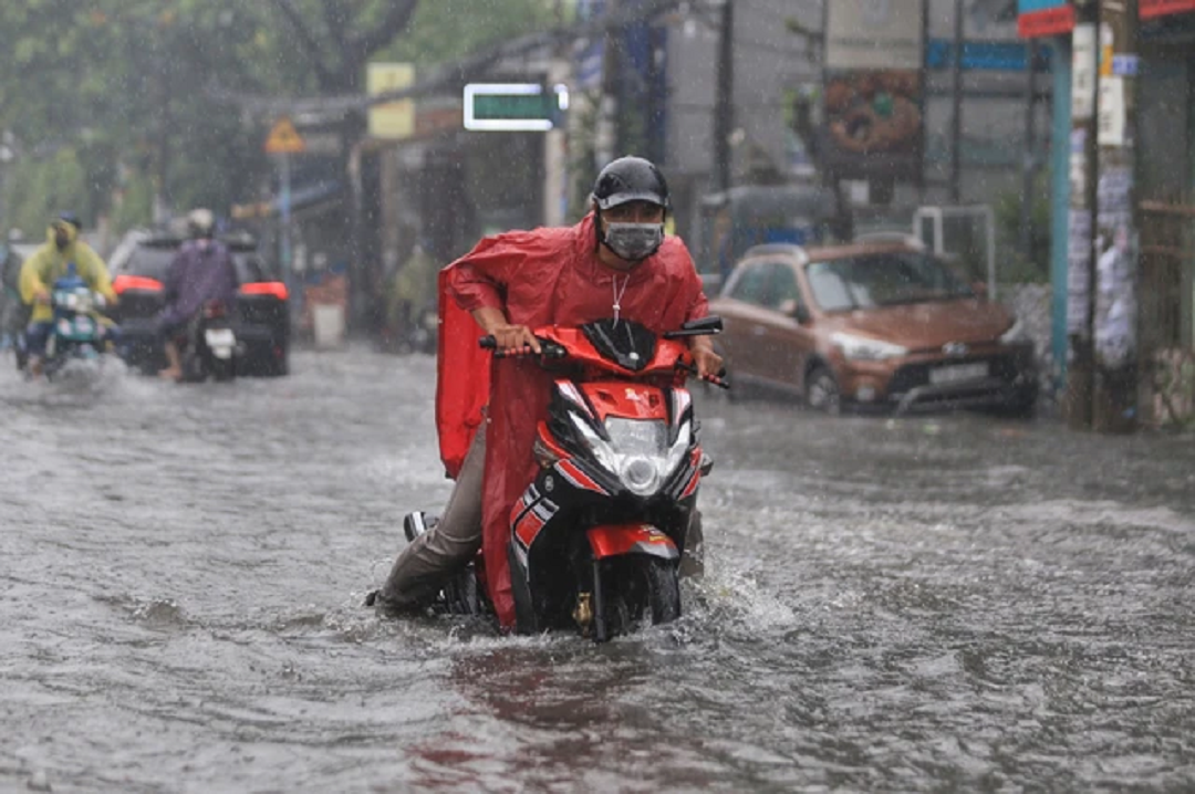 Xã hội - Mưa dông kéo dài, miền Bắc thời tiết mát trời đến khi nào?