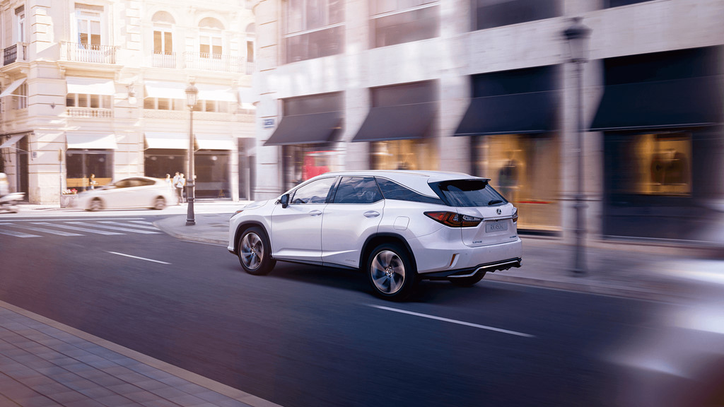 Thị trường xe - Cận mặt Lexus RX 450hL 2019: Động cơ Hybrid, 7 chỗ ngồi (Hình 4).