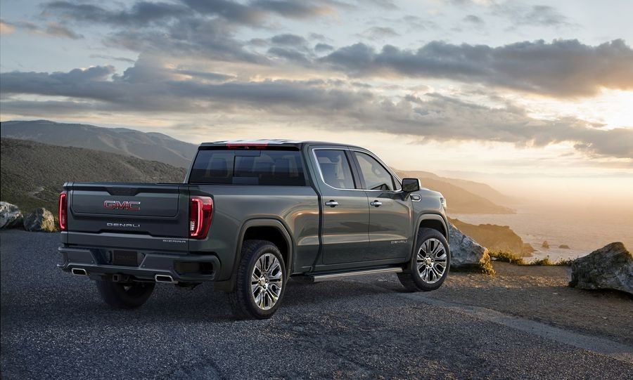 Thị trường xe - Bán tải GMC Sierra 2019 xuất hiện để lấn lướt 'khủng long' Ford F-150 (Hình 2).