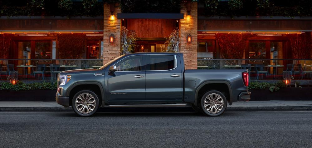 Thị trường xe - Bán tải GMC Sierra 2019 xuất hiện để lấn lướt 'khủng long' Ford F-150 (Hình 4).