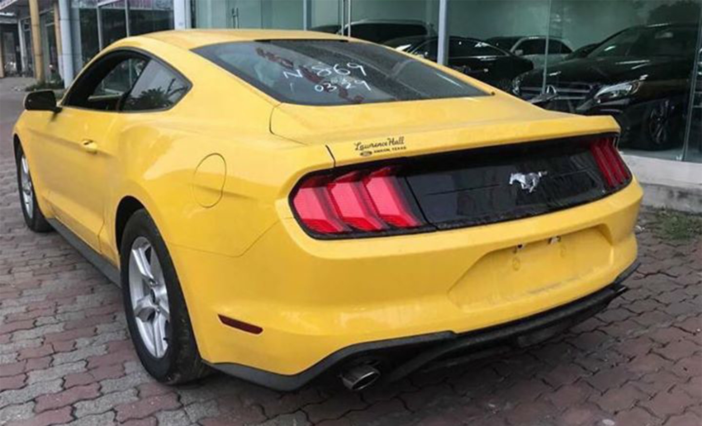 Thú chơi xe - 'Ngựa hoang' Ford Mustang 2018 đầu tiên về thủ đô (Hình 3).