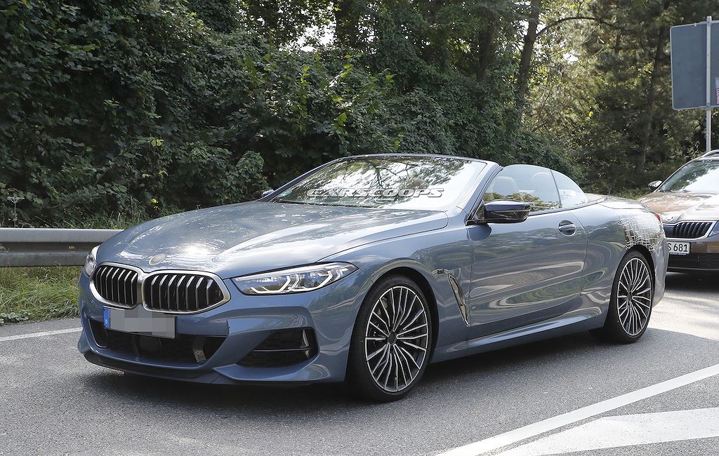 Thị trường xe - BMW 8-Series Convertible: Vẻ ngoài 'hung hăng', bên trong hút hồn (Hình 4).