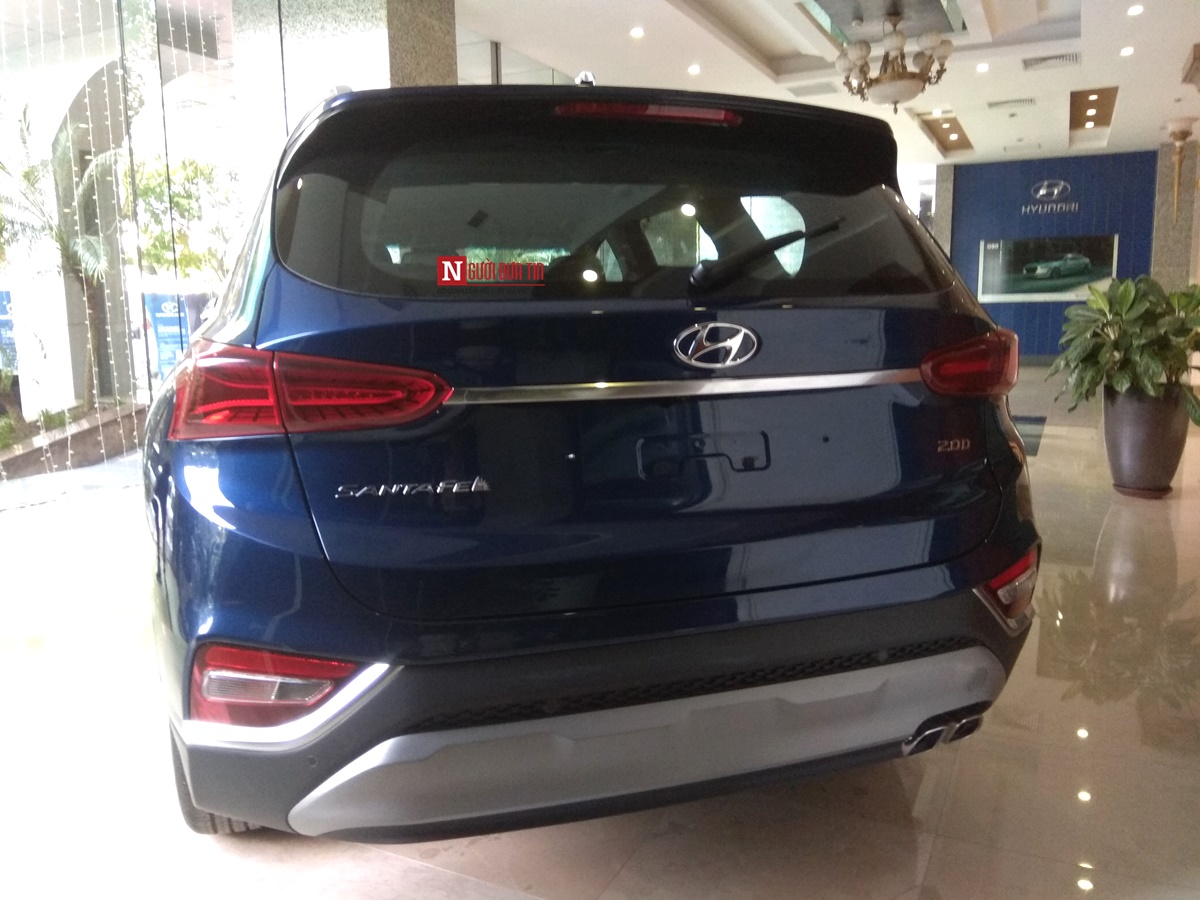 Thị trường xe - 'Hàng hot' Hyundai Santa Fe 2019 đã về Việt Nam (Hình 2).