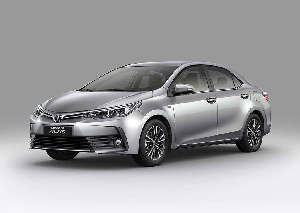 Thị trường xe - Điểm mới trên Toyota Corolla Altis 2018 giá từ 697 triệu đồng (Hình 3).