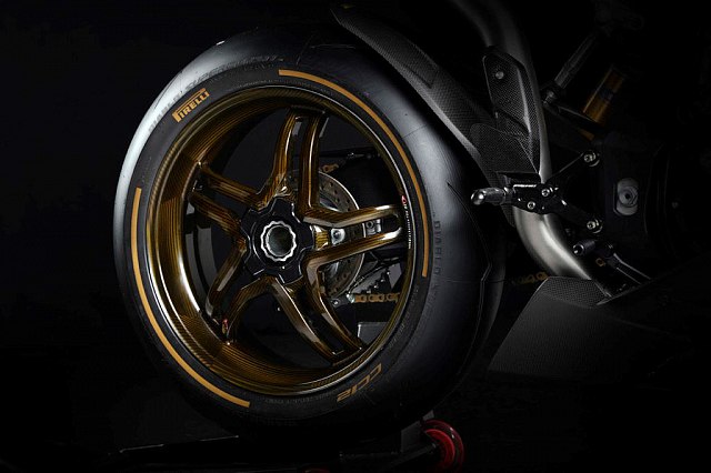 Thị trường xe - Siêu mô tô MV Agusta F4 mệnh danh 'Ferrari 2 bánh' giá gần 3 tỷ đồng (Hình 4).