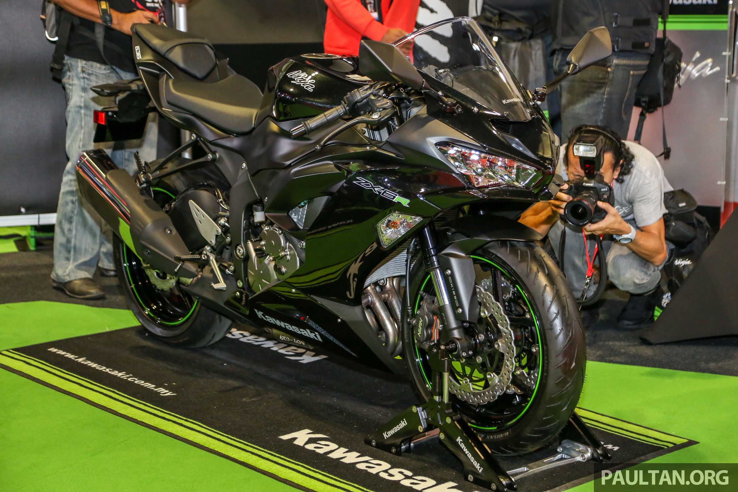 Thị trường xe - Cận cảnh Kawasaki Ninja ZX-6R 2019 'chốt' giá hơn 400 triệu