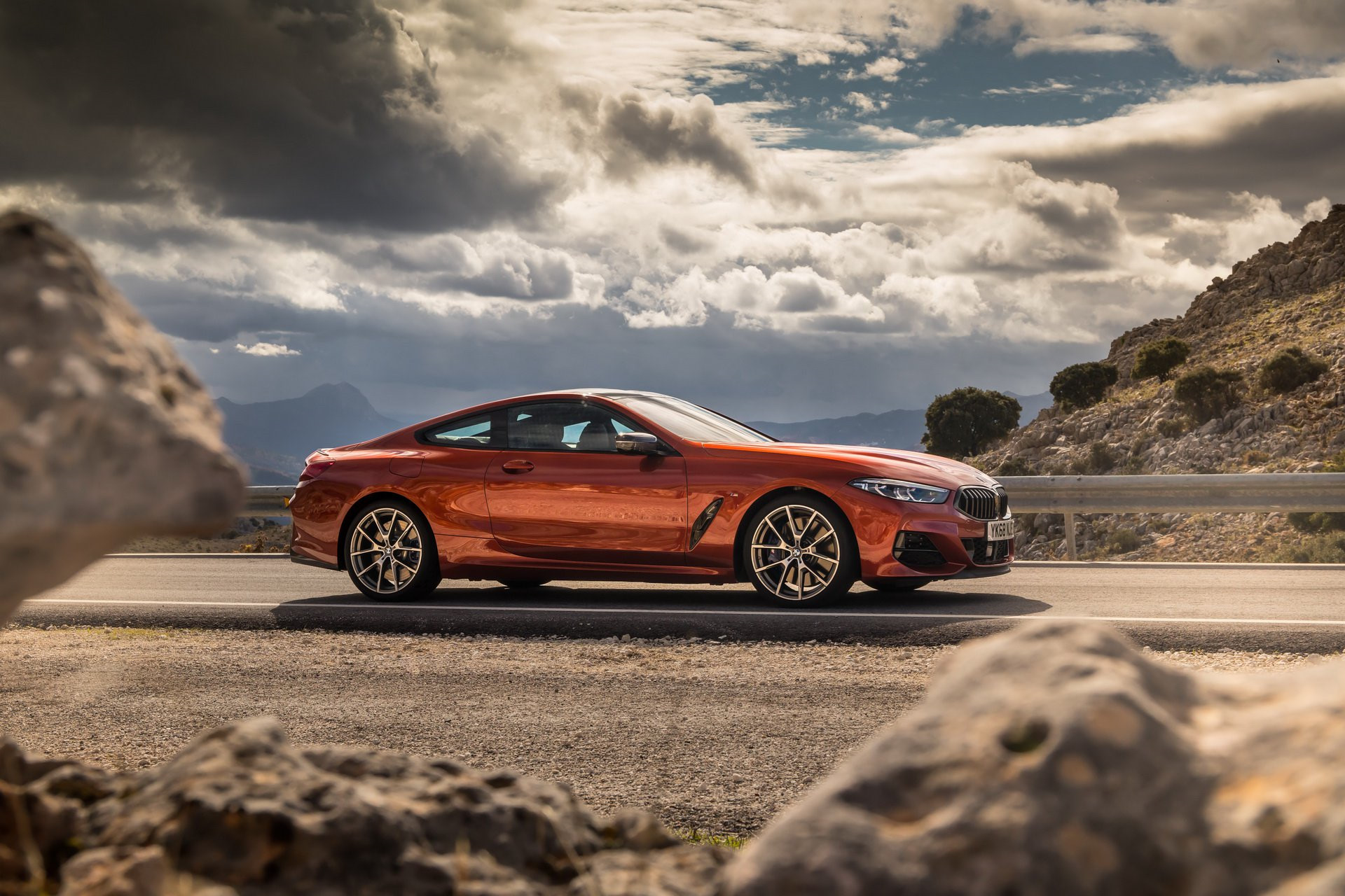 Thị trường xe - BMW 8-Series Coupe 2019 đẹp hút hồn trình làng (Hình 7).