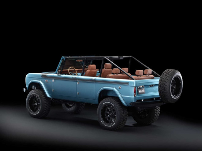 Thú chơi xe - Xế già Ford Bronco tuổi 'lục tuần' hét giá 6 tỷ đồng (Hình 3).