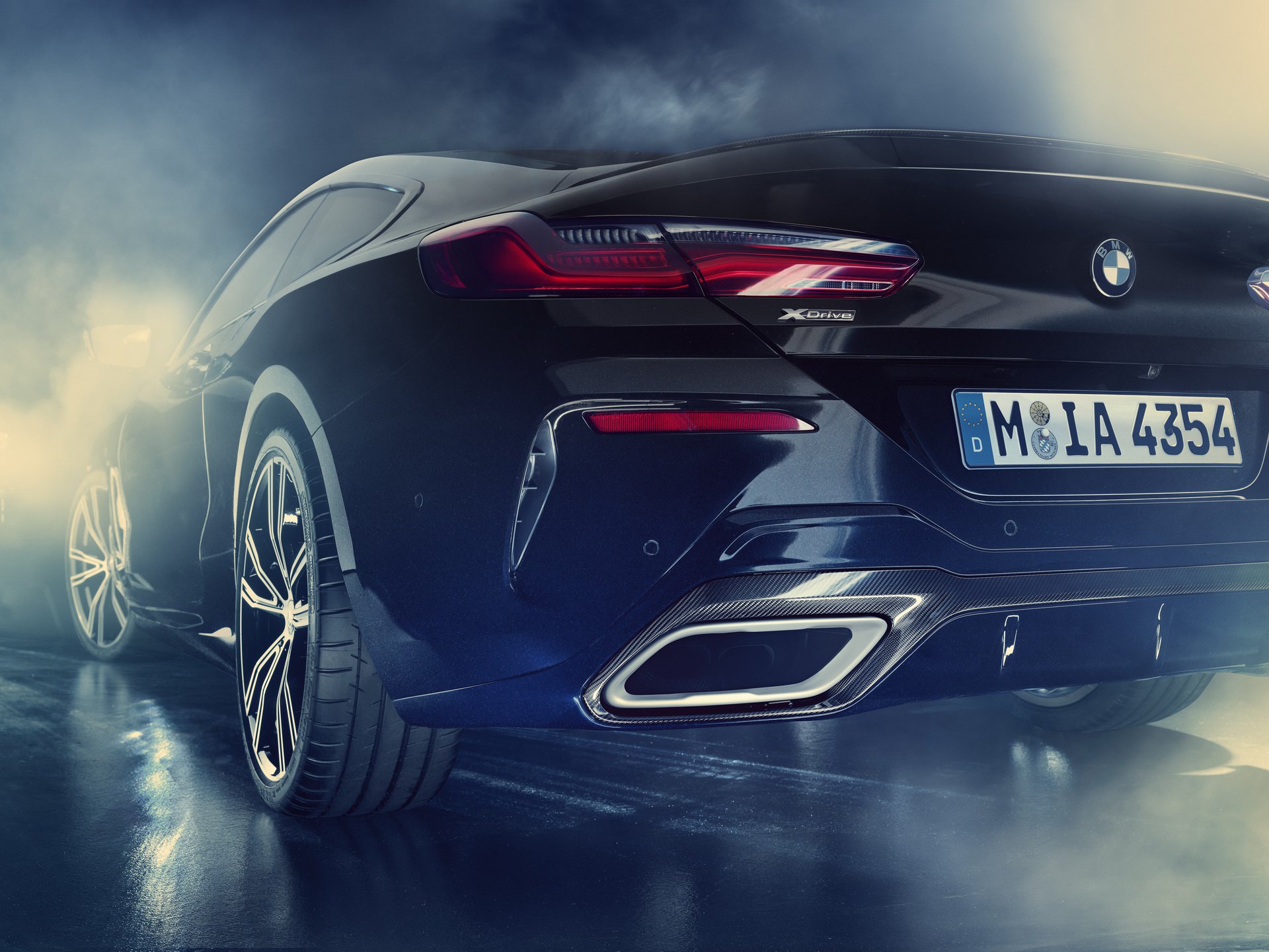 Thị trường xe - Độc bản BMW M850i Night Sky: Chế tác từ vật liệu... ngoài trái đất (Hình 5).