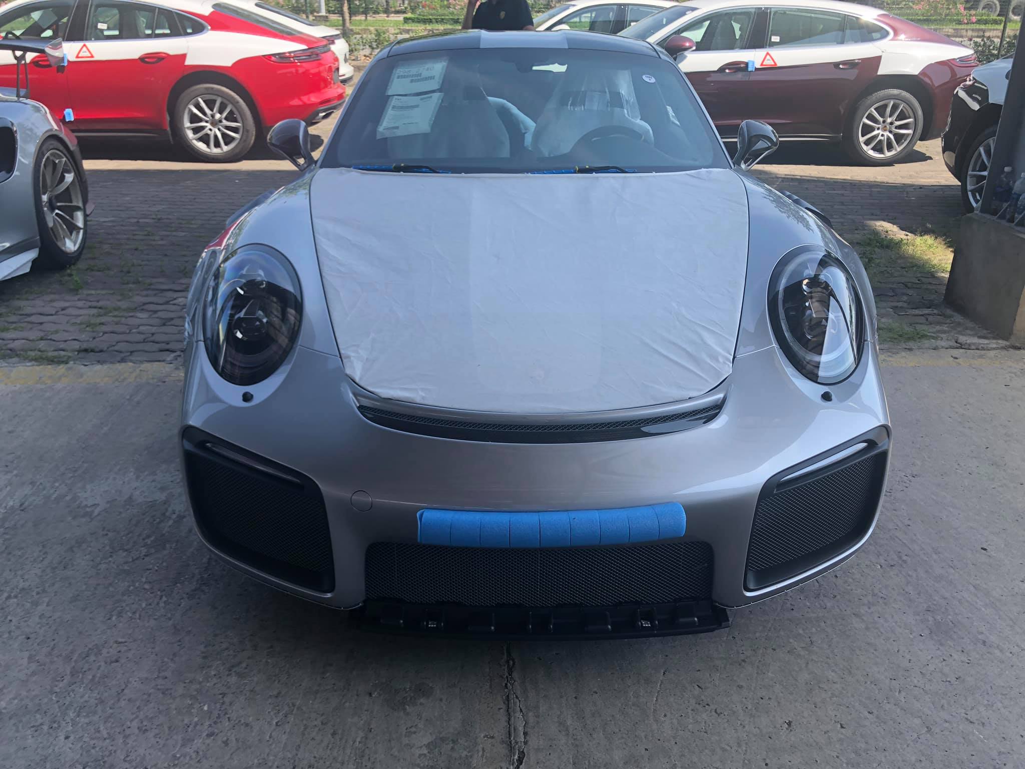 Thị trường xe - Xe Porsche nhanh nhất hành tinh giá 23 tỷ về Việt Nam