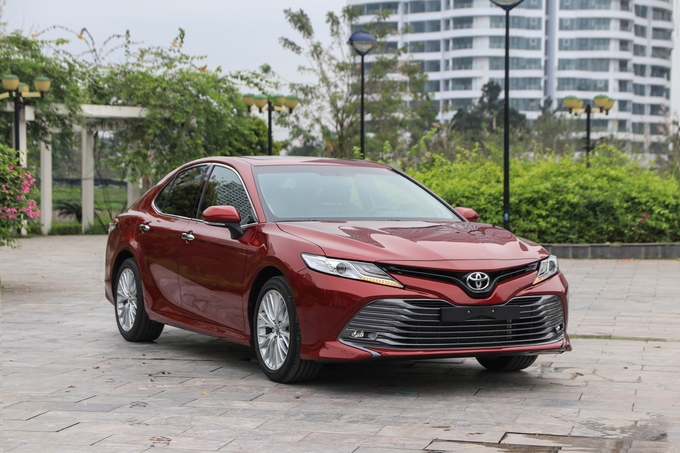 Thị trường xe - Loạt trang bị đỉnh trên Toyota Camry 2019 nhập khẩu sắp đến tay khách Việt (Hình 3).