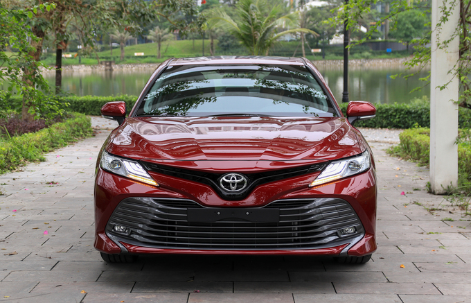 Thị trường xe - Loạt trang bị đỉnh trên Toyota Camry 2019 nhập khẩu sắp đến tay khách Việt (Hình 2).