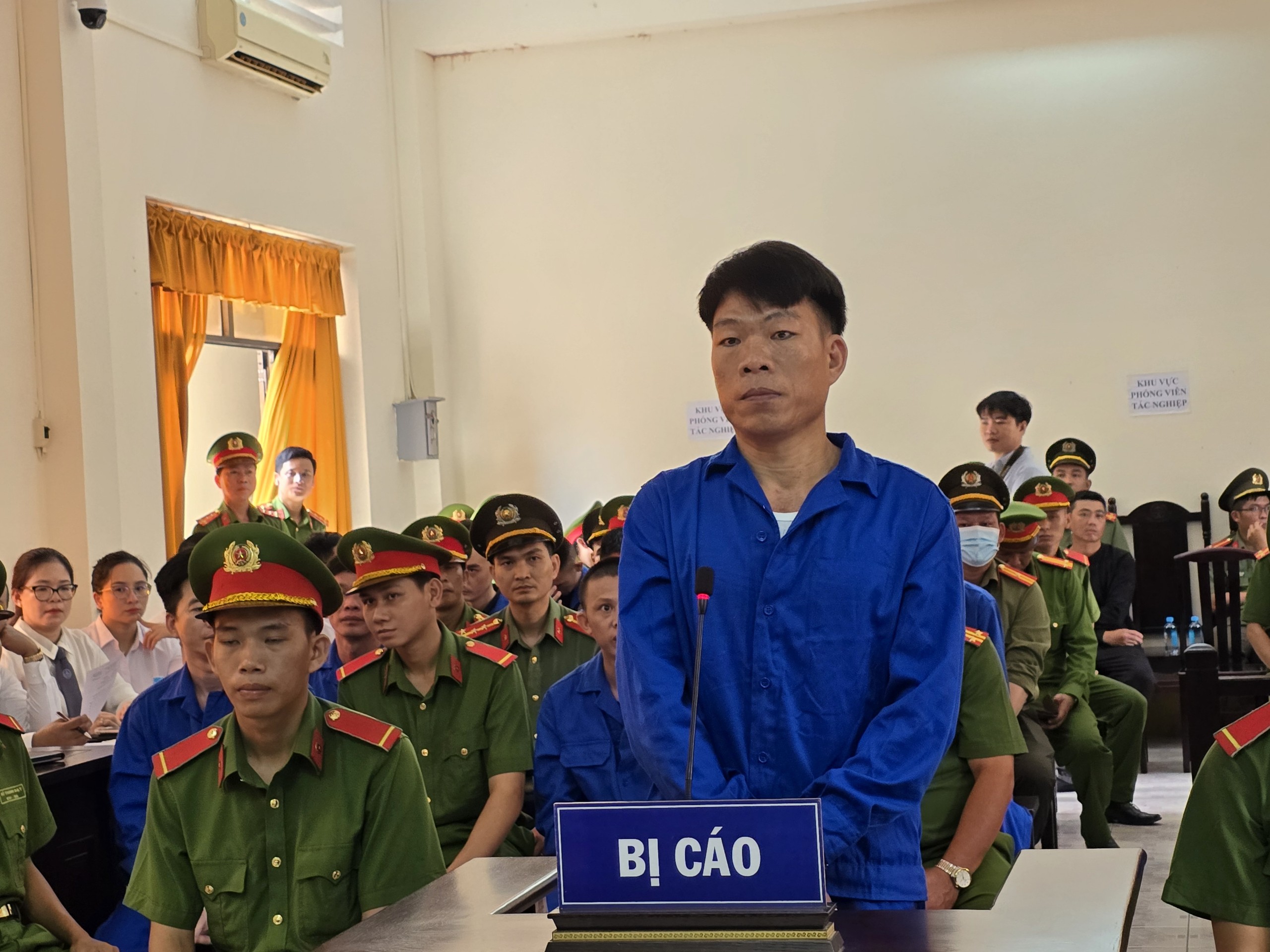 An ninh - Hình sự - Xét xử phúc thẩm 70 giang hồ nổ súng ở Phú Quốc (Hình 5).