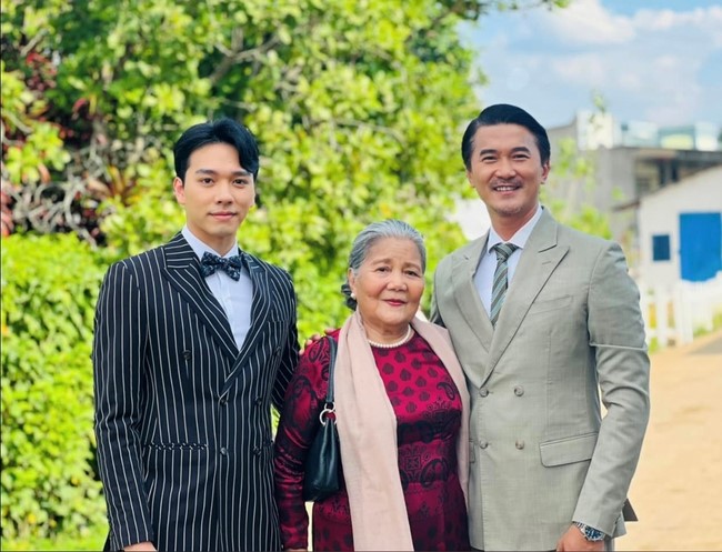 Giải trí - “Người đứng ngoài showbiz”, nam diễn viên U50 chưa vợ con vẫn phong độ nhất màn ảnh Việt (Hình 4).