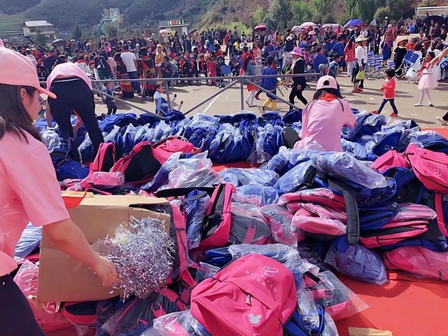 Giải trí - Bỏ lại hào quang Trương Hinh Dư đam mê làm vườn, hạnh phúc viên mãn bên soái ca quân nhân (Hình 12).