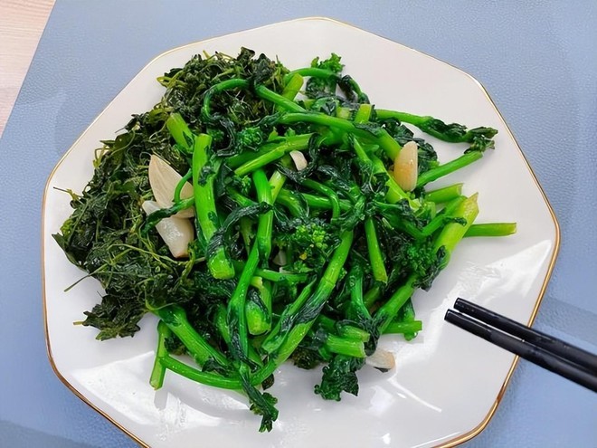 Giải trí - Bỏ lại hào quang Trương Hinh Dư đam mê làm vườn, hạnh phúc viên mãn bên soái ca quân nhân (Hình 13).