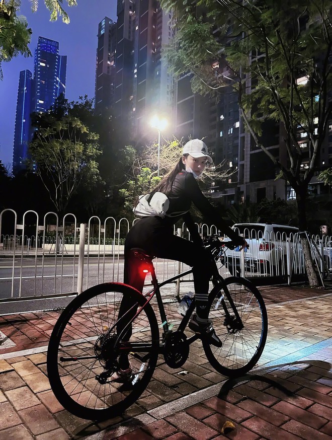 Giải trí - Bỏ lại hào quang Trương Hinh Dư đam mê làm vườn, hạnh phúc viên mãn bên soái ca quân nhân (Hình 15).