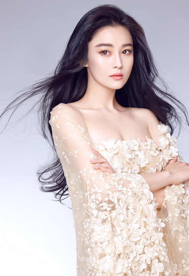 Giải trí - Bỏ lại hào quang Trương Hinh Dư đam mê làm vườn, hạnh phúc viên mãn bên soái ca quân nhân