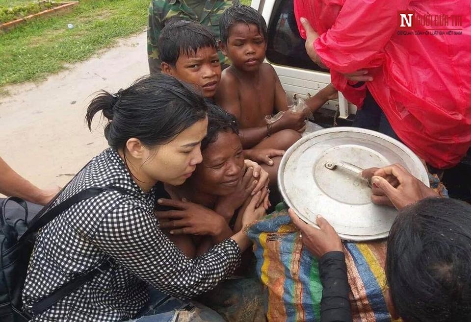 Vụ vỡ đập thủy điện Lào: Những ánh mắt ám ảnh sau đại hồng thủy - Hình 1