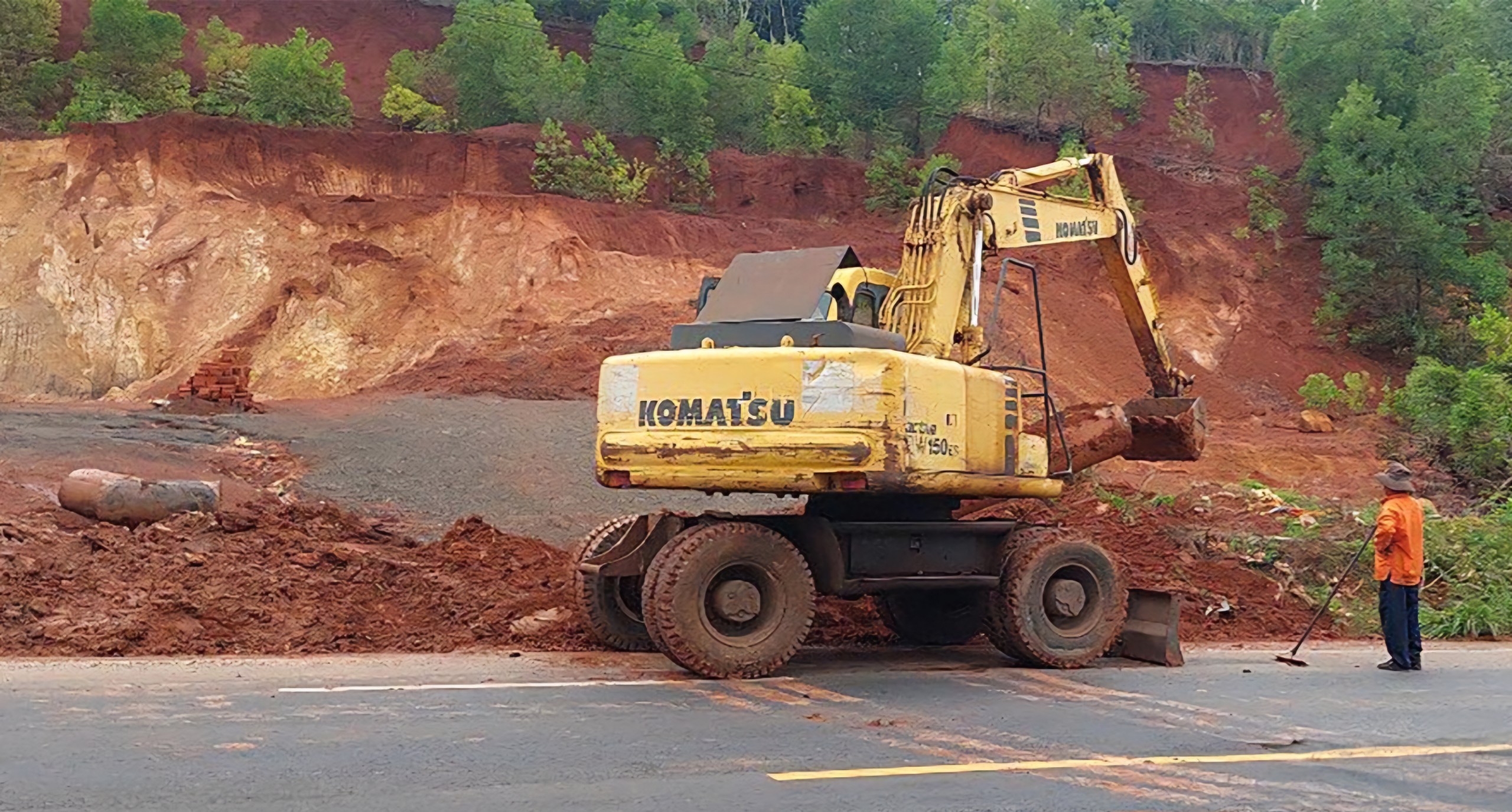 Dân sinh - Bình Phước: Khắc phục điểm đen giao thông trên quốc lộ 14 trong mùa mưa