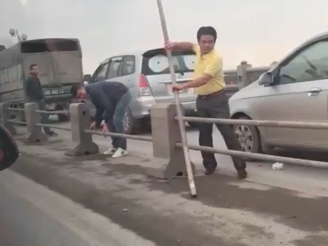 Nóng 12h: Điều tra vụ chồng đâm vợ cũ, đốt quán cà phê rồi tự sát - Hình 5