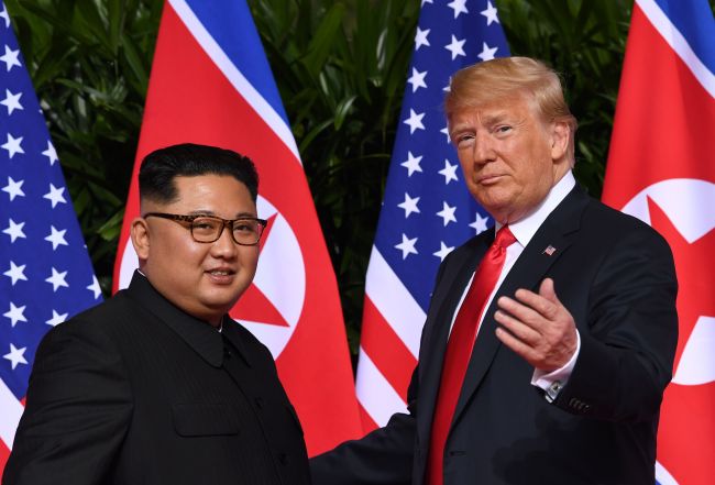 Tiêu điểm - Hàn Quốc: Hai ông Trump-Kim có thể tuyên bố kết thúc chiến tranh ở Hà Nội