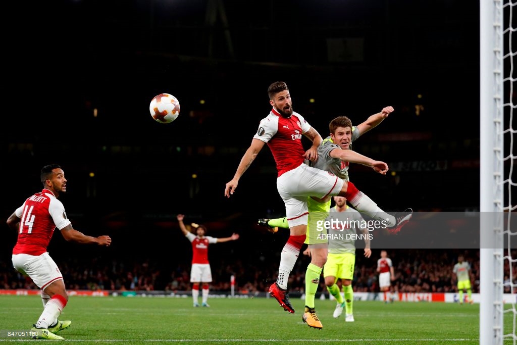 Chùm ảnh: Emirates suýt "vỡ trận" trong ngày Arsenal nhọc nhằn vượt qua Cologne - Hình 6