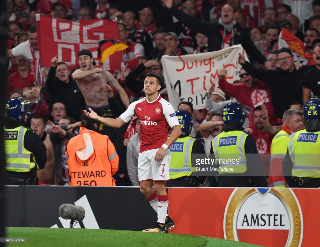 Chùm ảnh: Emirates suýt "vỡ trận" trong ngày Arsenal nhọc nhằn vượt qua Cologne - Hình 15
