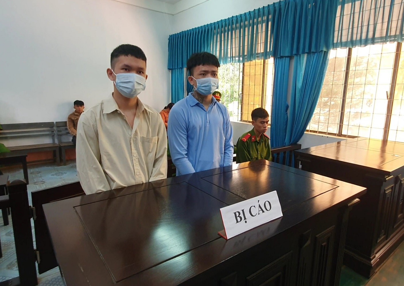 Lừa đưa người bán sang Campuchia, hai cậu cháu lãnh án
