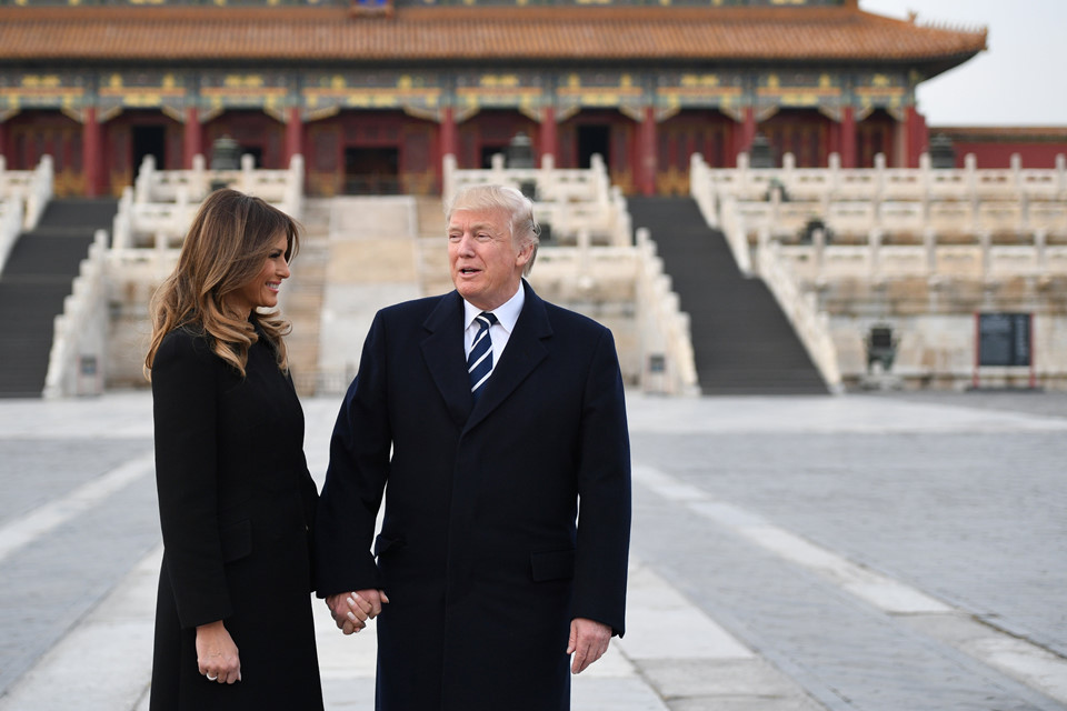 Những khoảnh khắc đặc biệt của Tổng thống Trump trên đường công du châu Á - Hình 21