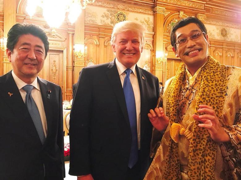 Những khoảnh khắc đặc biệt của Tổng thống Trump trên đường công du châu Á - Hình 9