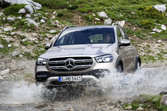 Mercedes-Benz GLE 2019 ra mắt, làm mới lại dòng xe 20 năm tuổi