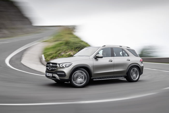 Đánh giá xe - Mercedes-Benz GLE 2019 ra mắt, làm mới lại dòng xe 20 năm tuổi