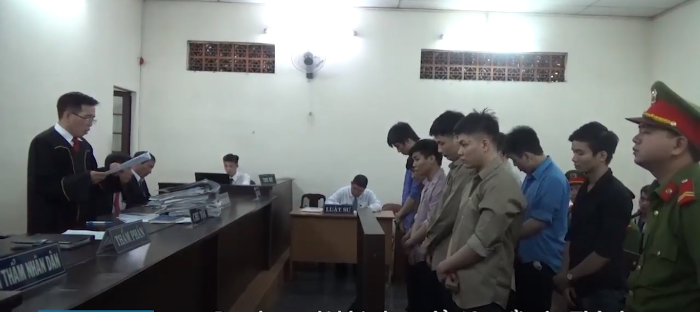 Nóng 12h: 9X chém chết người ở công viên lĩnh 18 năm tù - Hình 1