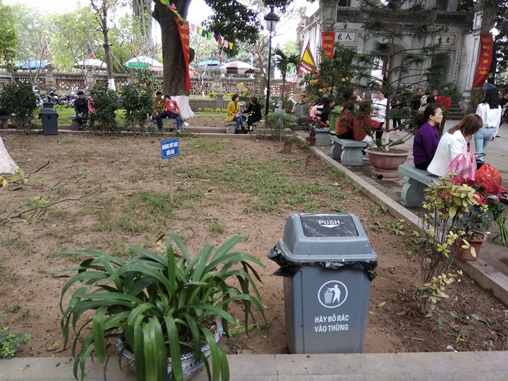 Hà Nội: Khảo sát thực tế việc đốt vàng mã tại các đền, chùa - Hình 12