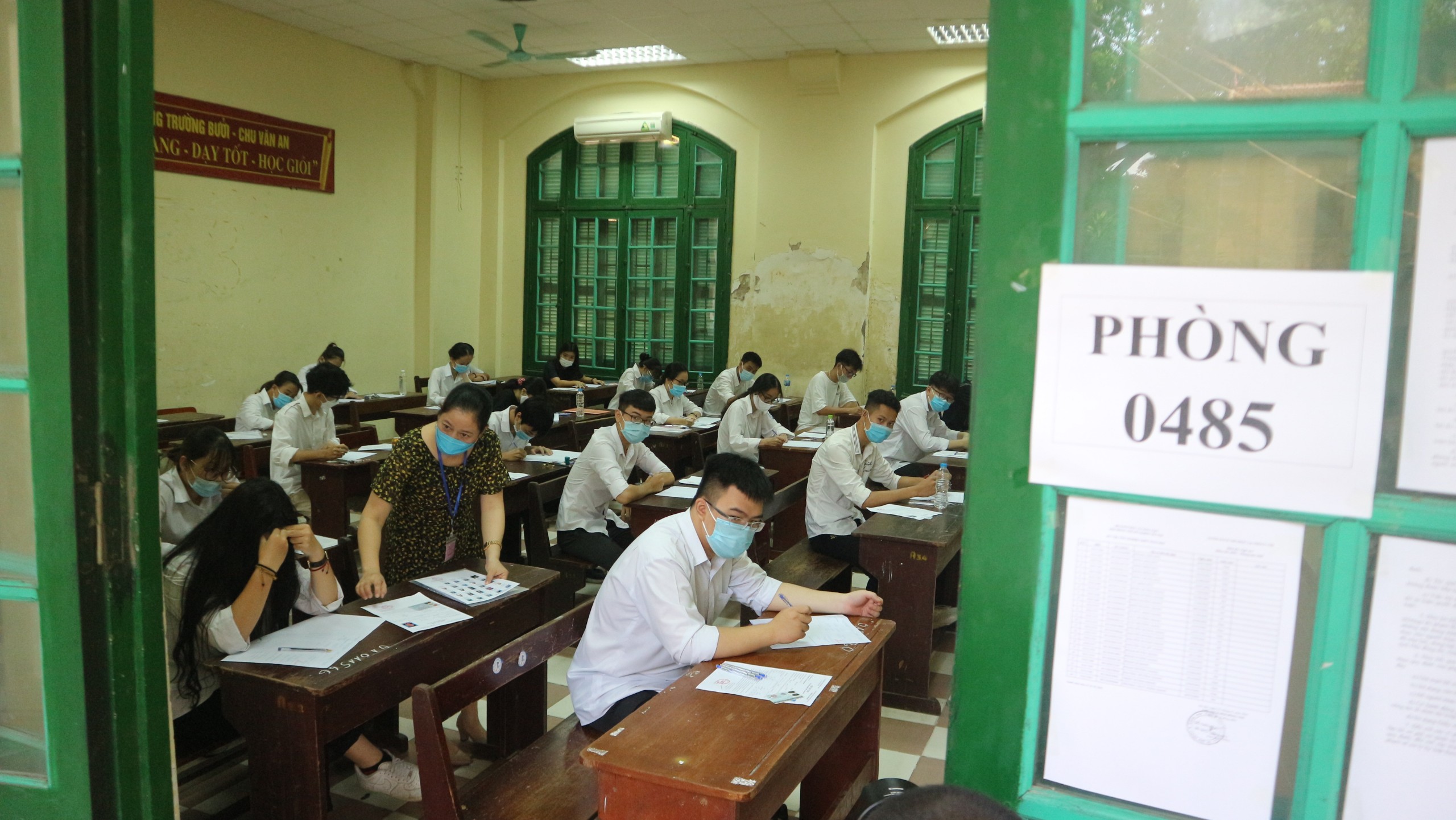 Năm 2025 Thi tốt nghiệp THPT sẽ thực hiện trên máy tính hoàn toàn?