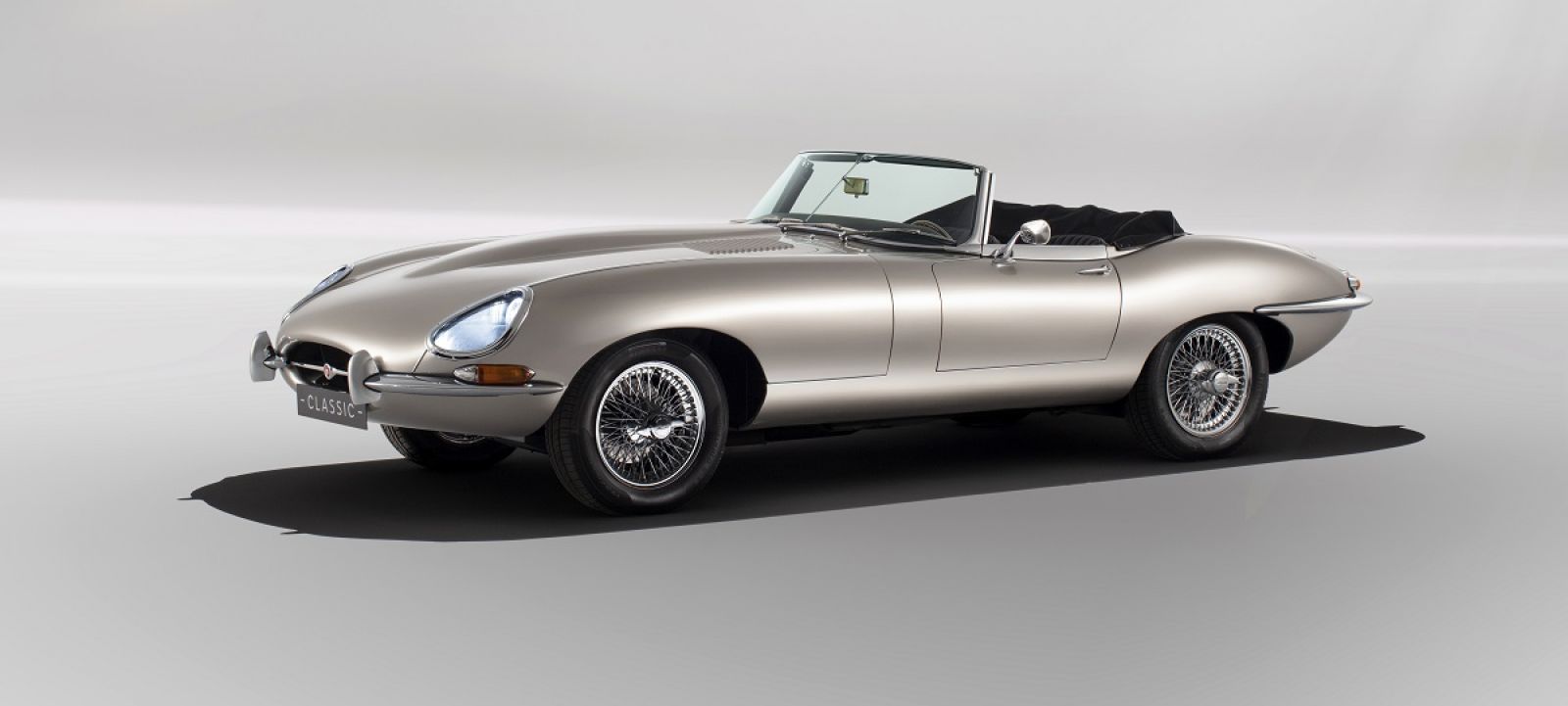 Ngắm nhìn hình ảnh bắt mắt mẫu xe chạy điện Jaguar E-Type