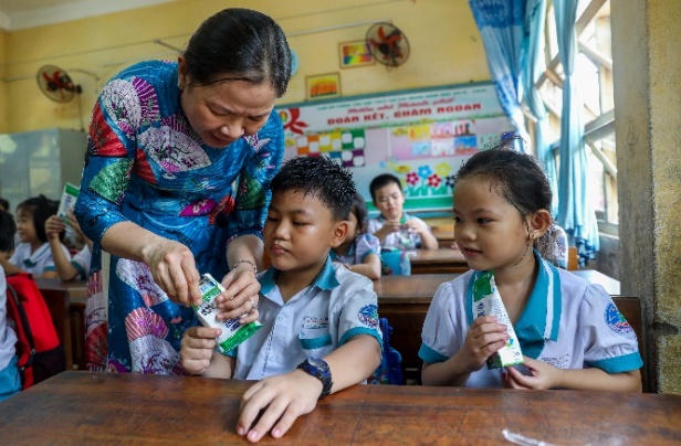 Tiêu dùng & Dư luận - Nhân rộng niềm vui mang tên “Sữa học đường” (Hình 3).