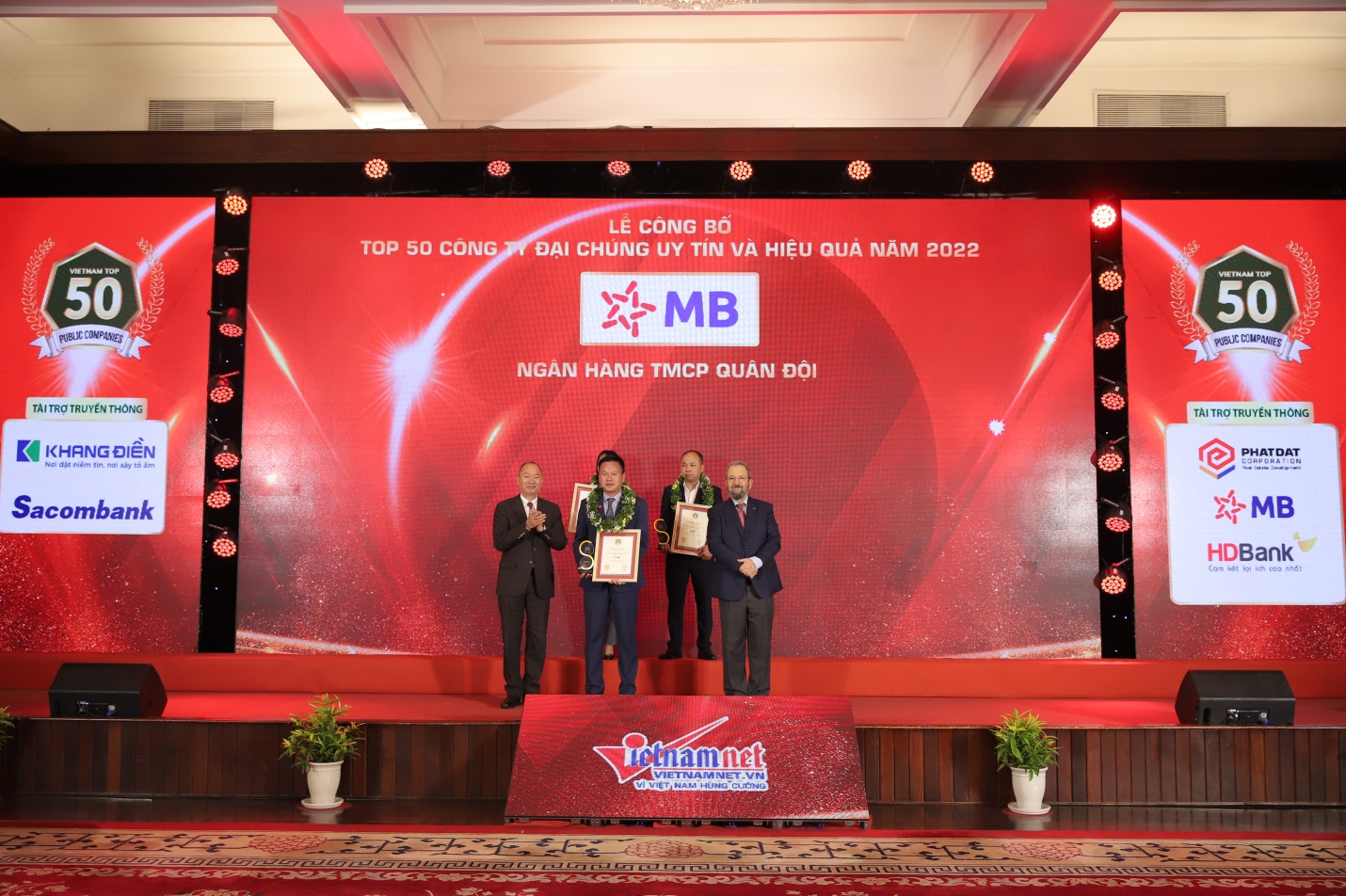 Kinh tế - MB vào Top 4 ngân hàng thương mại uy tín Việt Nam 2022 (Hình 2).