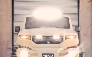 Cận cảnh mẫu xe chống đạn TANK mới nhất của Rezvani giá gần 7 tỷ đồng Cận cảnh mẫu xe chống đạn TANK mới nhất của Rezvani giá gần 7 tỷ đồng