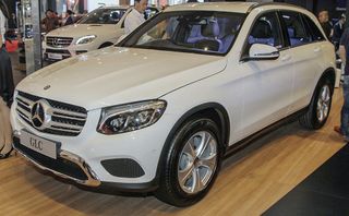 Giá ô tô Mercedes-Benz tháng 5/2018: GLC 250/300 tăng giá bán Giá ô tô Mercedes-Benz tháng 5/2018: GLC 250/300 tăng giá bán