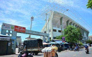 Số tiền “khủng” để Đà Nẵng lấy lại sân Chi Lăng Số tiền “khủng” để Đà Nẵng lấy lại sân Chi Lăng