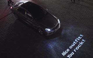 Digital Light - Cuộc cách mạng công nghệ "giao tiếp" của Mercedes Digital Light - Cuộc cách mạng công nghệ "giao tiếp" của Mercedes
