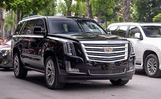 Cận cảnh “khủng long” Cadillac Escalade 2019 giá hơn 10 tỷ tại Việt Nam Cận cảnh “khủng long” Cadillac Escalade 2019 giá hơn 10 tỷ tại Việt Nam