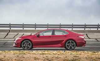 Hé lộ hình ảnh Toyota Camry thế hệ mới sắp ra mắt tại Đông Nam Á 1 Hé lộ hình ảnh Toyota Camry thế hệ mới sắp ra mắt tại Đông Nam Á 1